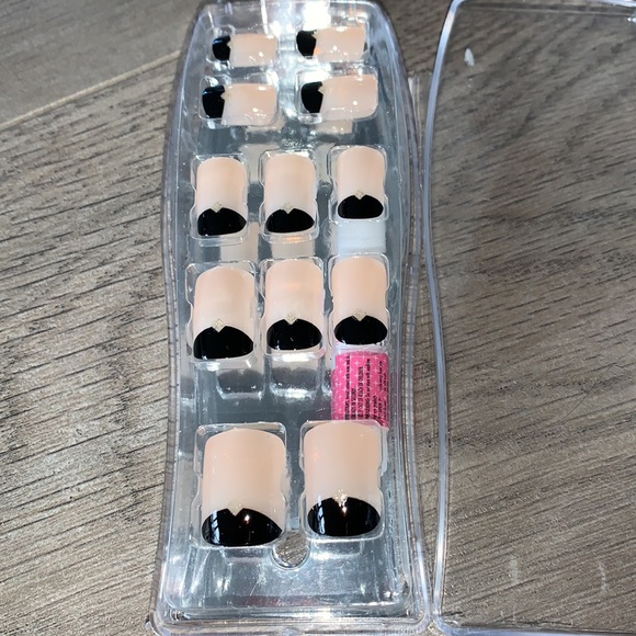 Artificial Nails x3 - Picture 3 of 5